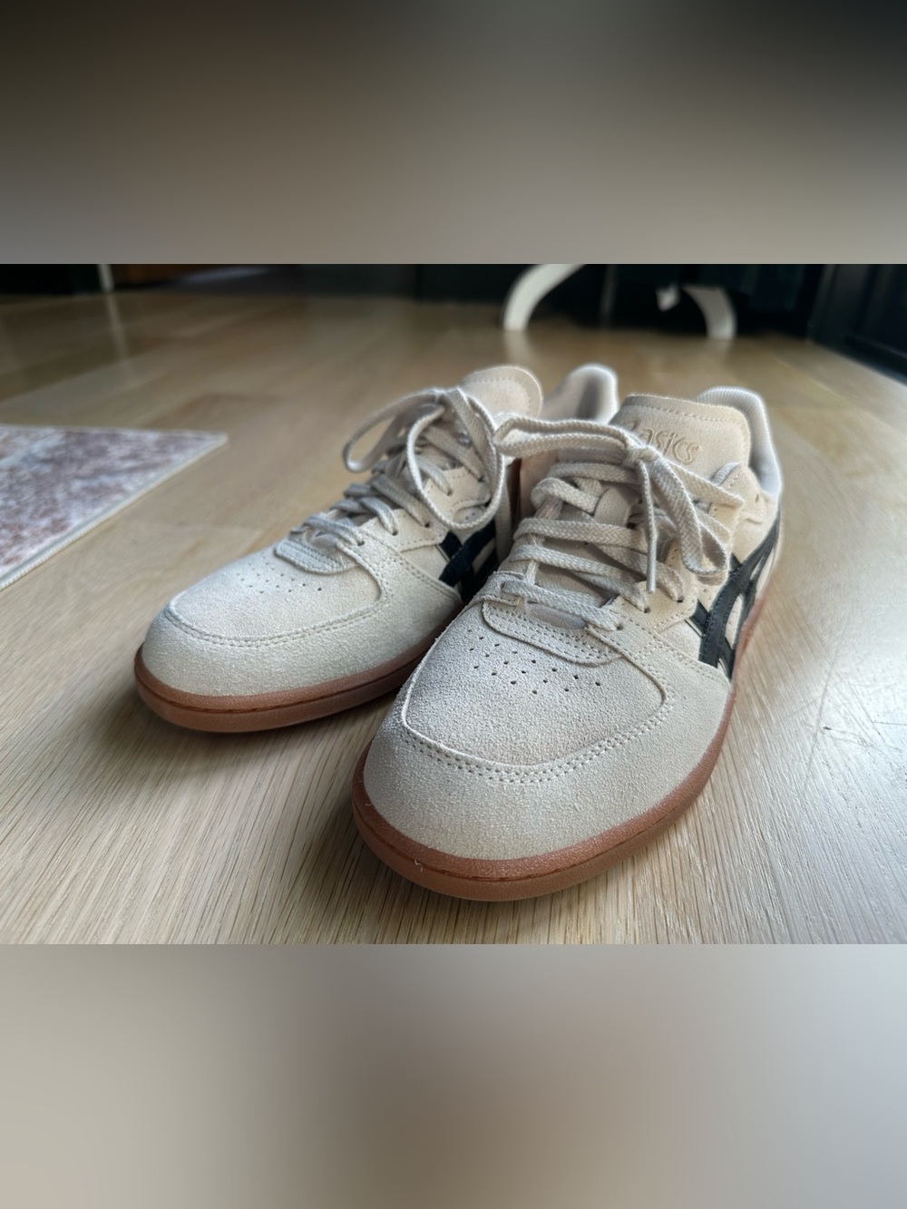 Asics Cream Suede Skyhand OG Sneakers with Black Stripes Women’s 9, Men’s 7.5 - Picture 4 of 11